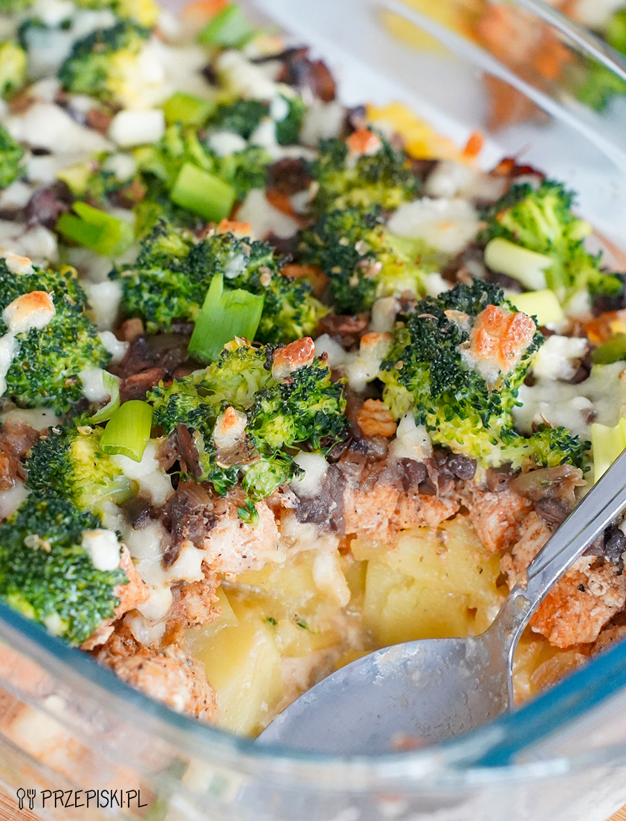Przepis na zapiekankę z brokułem i ziemniakami