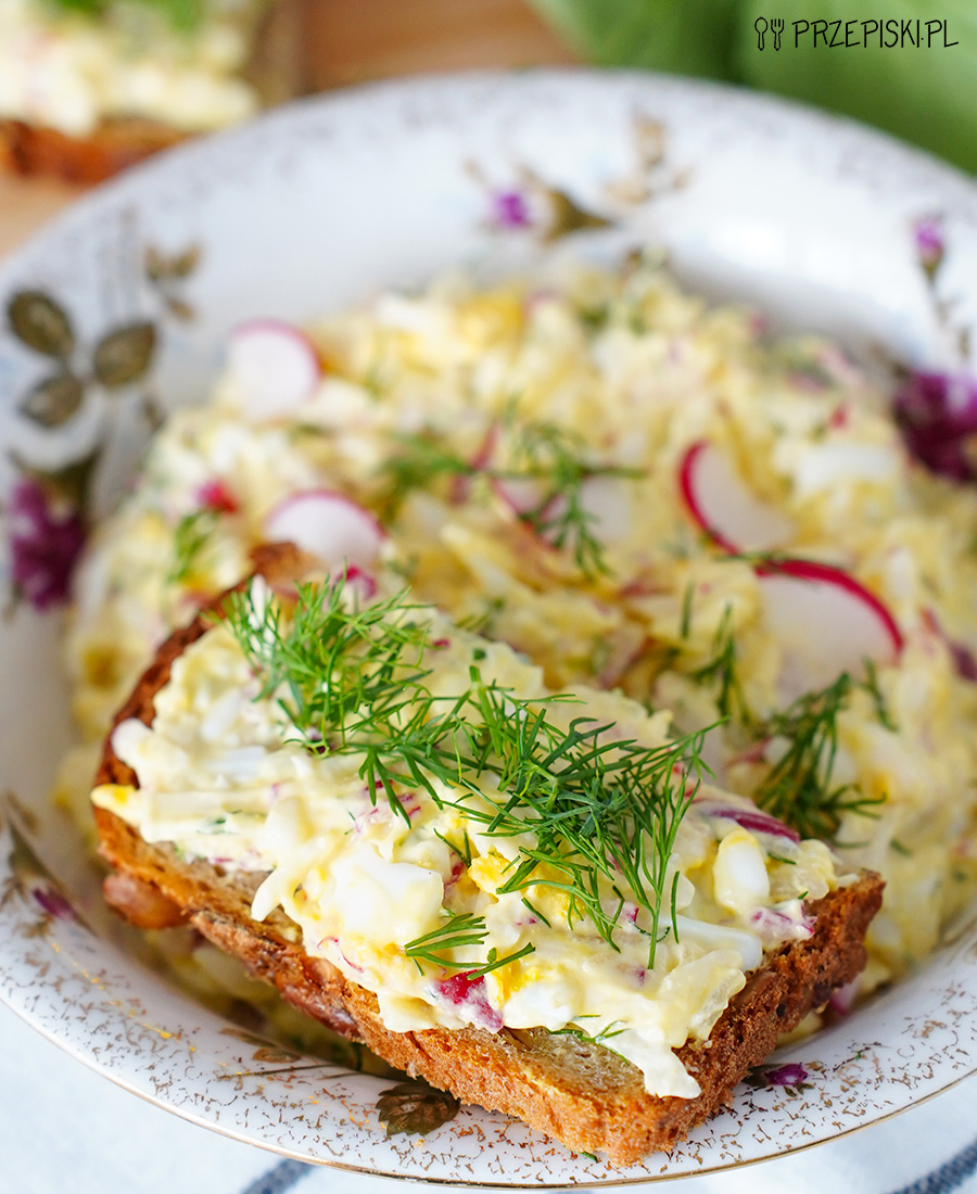 Pasta z rzodkiewki i sera żółtego