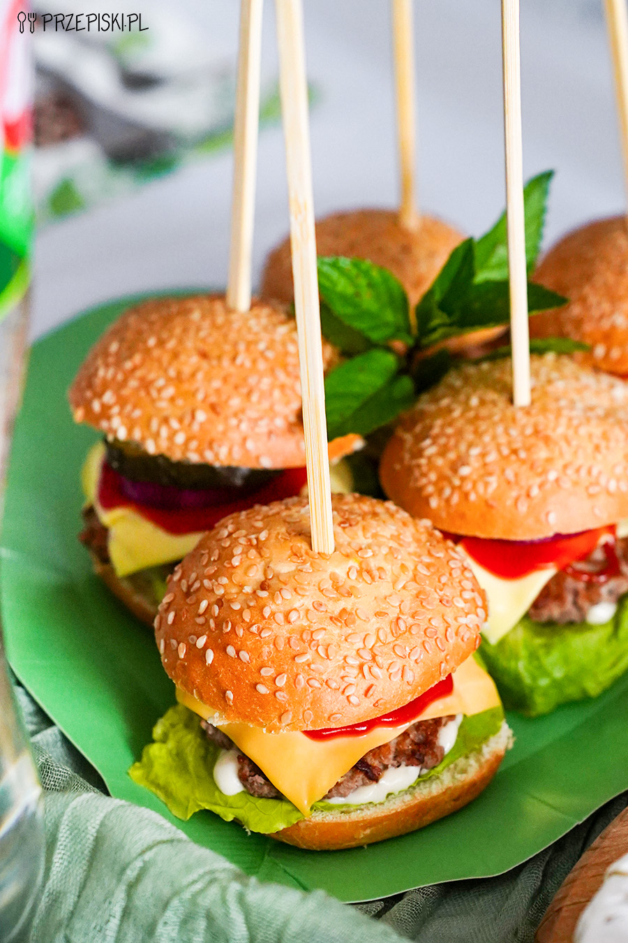 burgery z mięsa mielonego