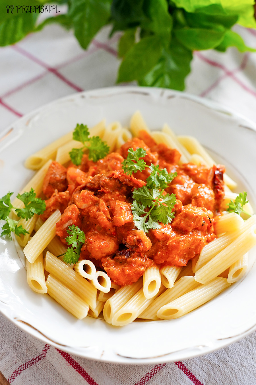 Kurczak z pesto paprykowym